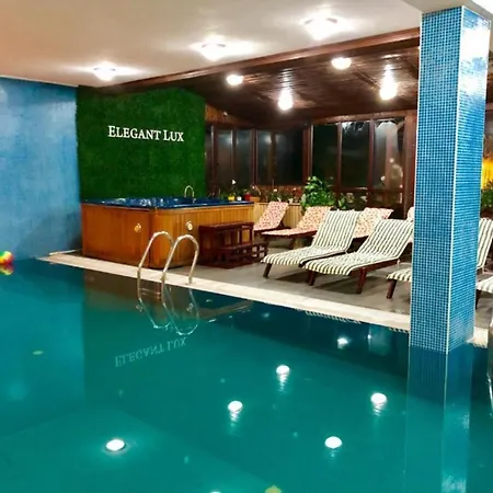 Beautiful Two Bedroom 4th Floor In Elegant Luxe With Pool, Sauna, Gym And Steam Appart hôtel Bansko
