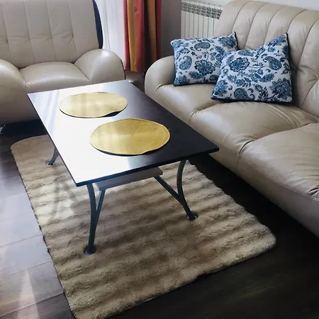 Beautiful Two Bedroom 4th Floor In Elegant Luxe With Pool, Sauna, Gym And Steam Appart hôtel